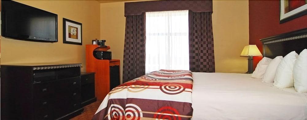 Quality Inn & Suites Buda Eksteriør billede